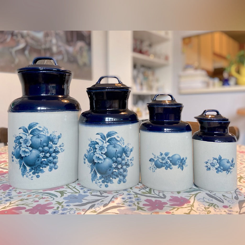 Mccoy | Kitchen | Vintage Mccoy Pottery Blue Apple Blossom